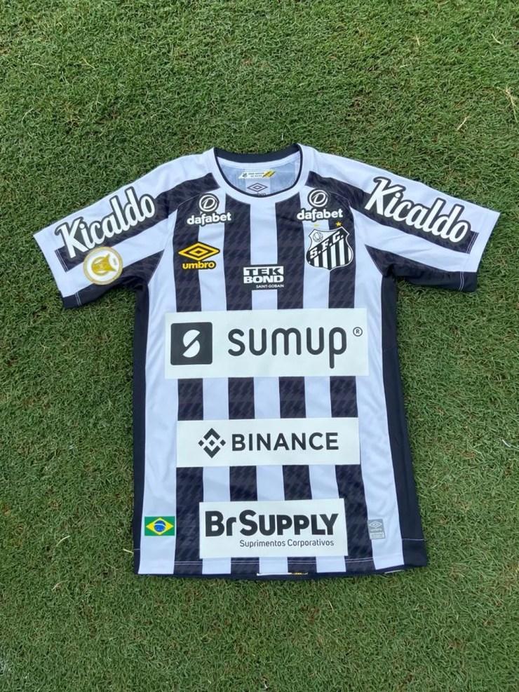 Novo uniforme do Santos com patrocinadora Binance — Foto: Divulgação