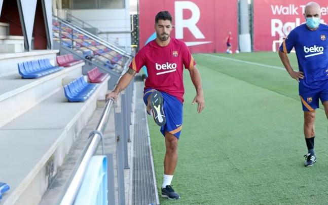 Luis Suárez, em treino no Barcelona dias antes da sua saída: "Ele (Koeman) me mandava treinar no campo 3, campo 4, como se eu tivesse 15 anos" — Foto: Miguel Ruiz/Barcelona