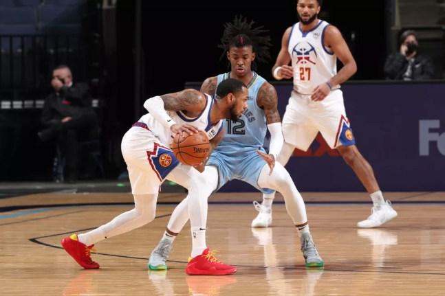 Memphis Grizzlies e Denver Nuggets fizeram partida equilibrada — Foto: Joe Murphy/NBAE