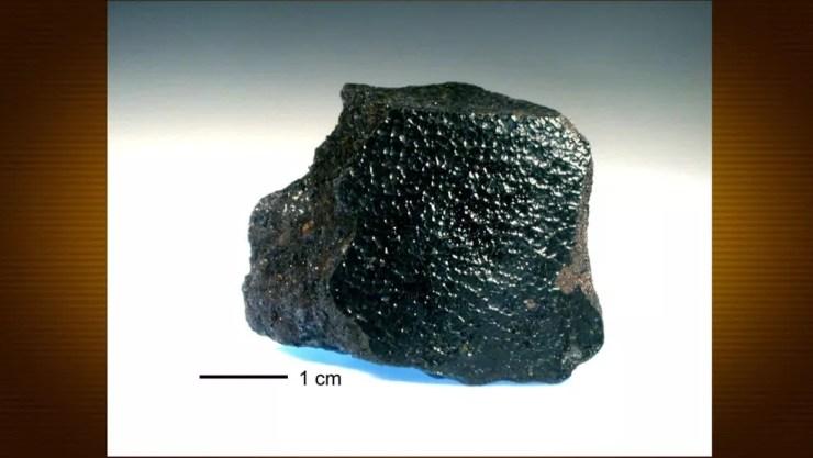 Meteorito Angra dos Reis tem mais de 4 bilhões de anos e é mais antigo que a Terra, segundo pesquisadora — Foto: Reprodução