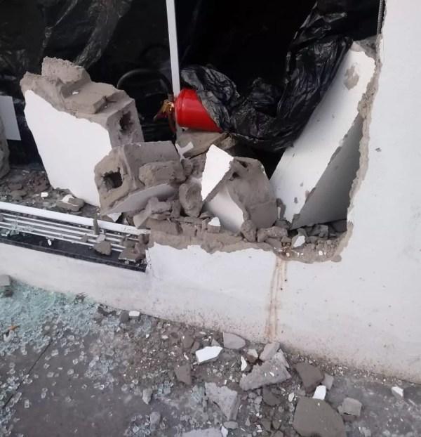 Comerciante ficou ferida após carro invadir depósito de bebidas em Buritama (SP) (Foto: Arquivo pessoal)