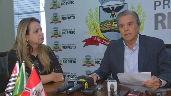 Vânia Pelegrini deixou a presidência da Emurb em uma coletiva de imprensa realizada em São José do Rio Preto (SP) (Foto: Reprodução/TV TEM)
