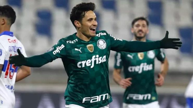 Raphael Veiga continua 100% nos pênaltis pelo Palmeiras