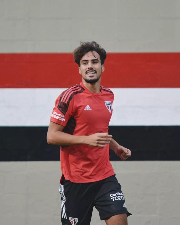 Igor Gomes, do São Paulo, voltou a treinar nesta terça-feira  — Foto: Divulgação