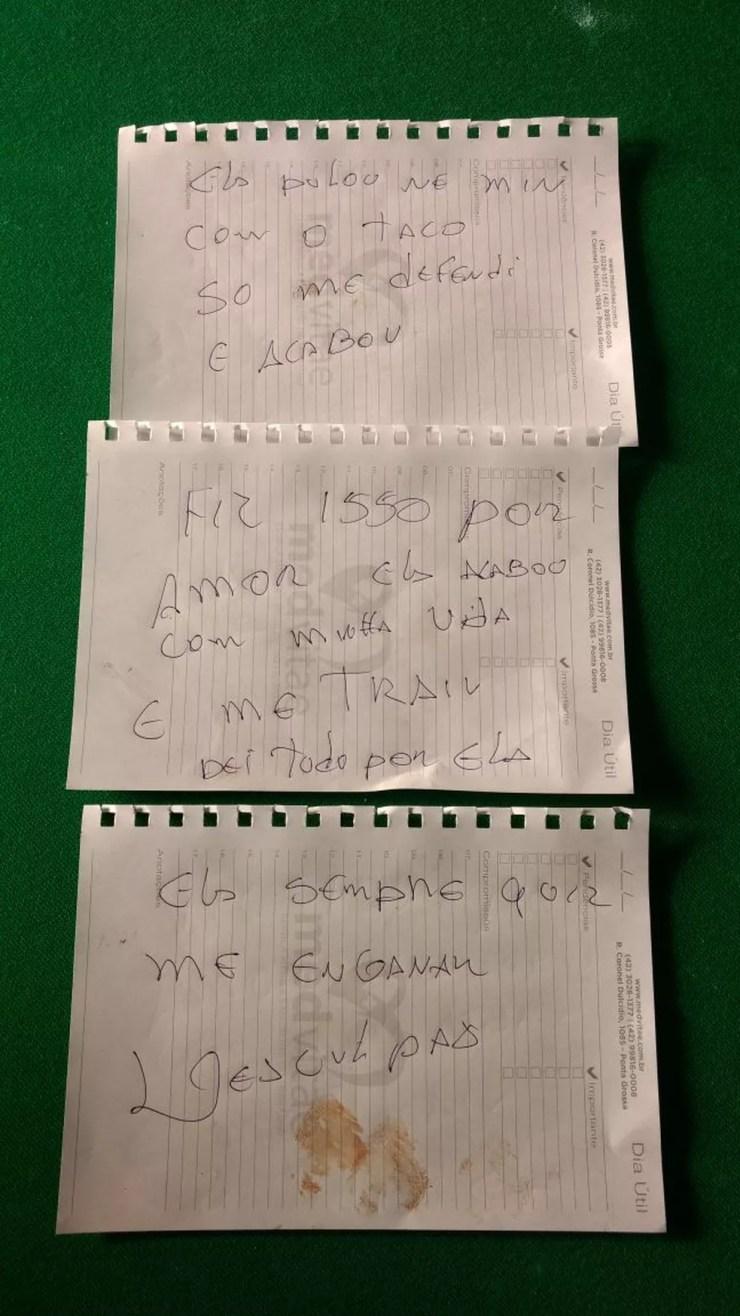 No local do crime, o suspeito deixou três bilhetes escritos à mão (Foto: Divulgação/Polícia Civil)