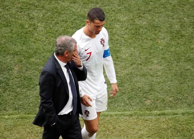 Fernando Santos e Cristiano Ronaldo: dupla lidera a seleção de Portugal (Foto: REUTERS/Christian Hartmann)