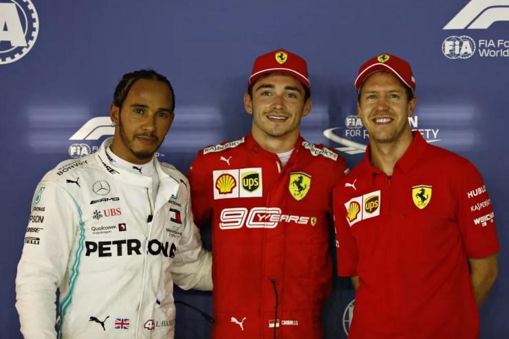 Hamilton, Leclerc e Vettel, os três primeiros no grid em Singapura — Foto: Getty Images