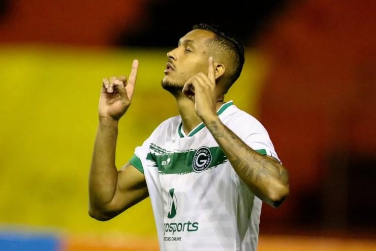 David Duarte volta a jogar após 14 meses em Sport x Goiás — Foto: Marlon Costa/Pernambuco Press