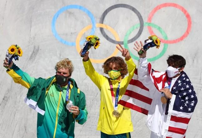 Pedro Barros, Keegan Palmer e Cory Juneau no pódio do skate park — Foto: REUTERS/Lisi Niesner