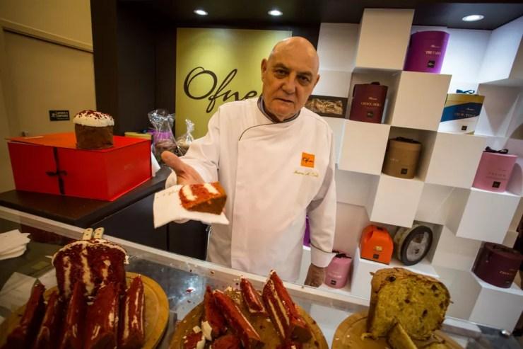O chef Marco Antônio Troli, que há 40 anos faz a curadoria e as inovações da linha de panetones da Ofner — Foto: Fabio Tito/G1