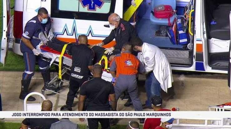 Marcelinho, massagista do São Paulo, passa mal e sai de ambulância