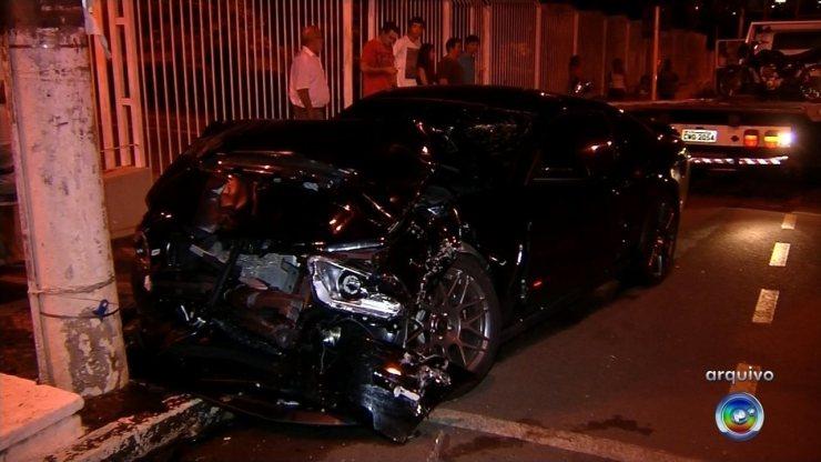 Acusada de fraude, esposa de motorista de carro esportivo que matou idoso diz ser inocente