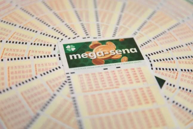Mega-Sena da Virada pode pagar R$ 320 milhões — Foto: Marcelo Brandt/G1