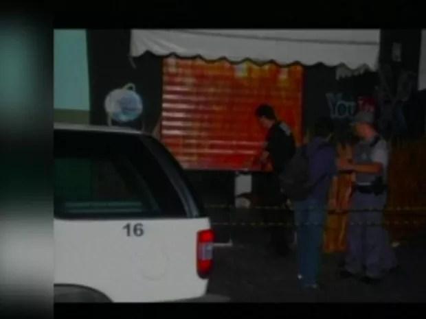 Homem é acusado de matar a tiros dois jovens em lan house de Araçatuba (Foto: Reprodução/TV TEM)