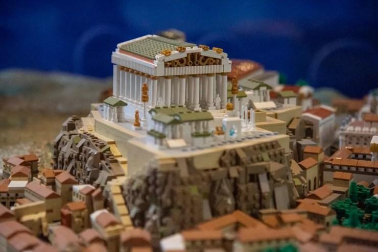Detalhe da obra 'Roma Antiga' na mostra 'Volta ao Mundo', no Museu da Imaginação — Foto: Fábio Tito/G1
