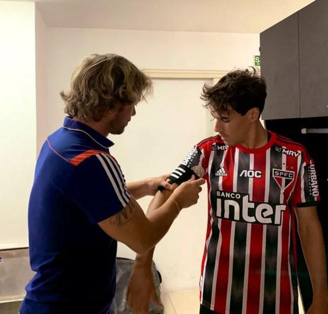 Igor Gomes recebe faixa de capitão de Lugano — Foto: Divulgação São Paulo