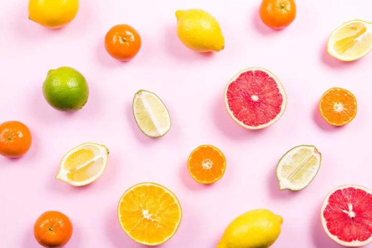 Frutas cítricas são fonte de vitamina C, um dos nutrientes que fortalecem a imunidade — Foto: Istock Getty Images