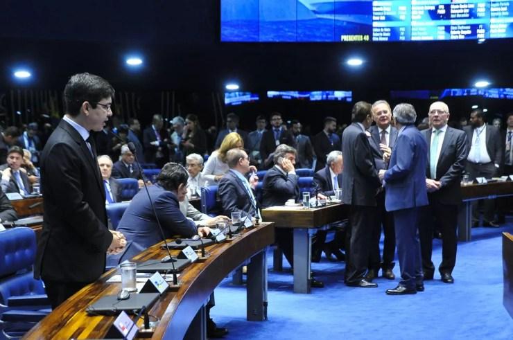 Senadores debatem decisão do STF sobre Aécio Neves (PSDB-MG) (Foto: Geraldo Magela/Agência Senado)