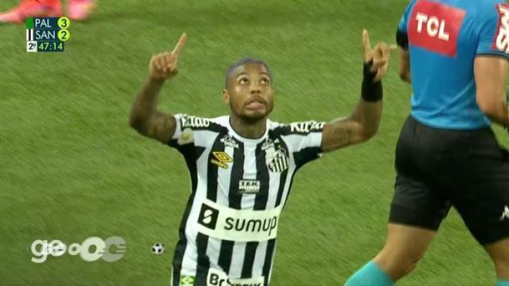Aos 46 min do 2º tempo - gol de pênalti de Marinho do Santos contra o Palmeiras