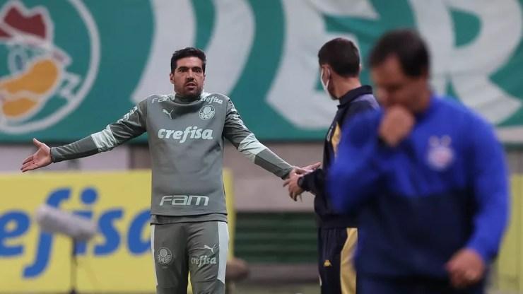 Abel Ferreira, técnico do Palmeiras, durante o jogo contra o Bahia — Foto: Cesar Greco