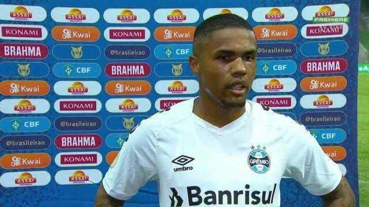 Douglas Costa fala sobre a derrota do Grêmio para o Palmeiras