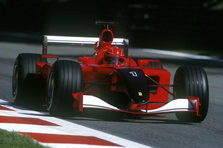 Michael Schumacher com a Ferrari de luto no GP da Itália de 2001, em Monza — Foto: Hoch Zwei/Corbis via Getty Images