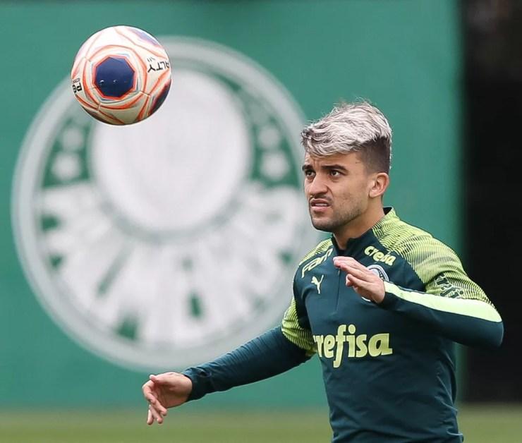 Victor Luis fez exames no Palmeiras na segunda-feira — Foto: Cesar Greco / Ag. Palmeiras