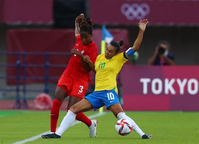Aos 35 anos, Marta ainda sonha em representar o Brasil nos Jogos Olímpicos de Paris, em 2024 — Foto: REUTERS/Amr Abdallah Dalsh