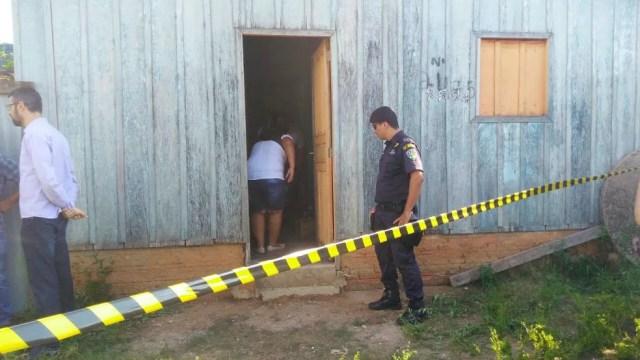 Casa onde vítima foi encontrada (Foto: Rondônia News/Reprodução)