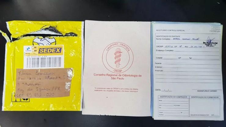 Receitas em branco, mas assinada por dentista eram endereçadas à casal no Paraná — Foto: Divulgação/Polícia Civil