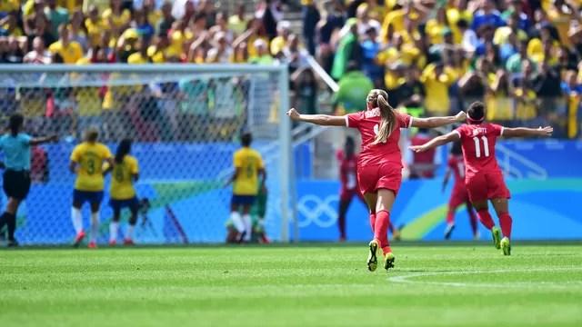 Brasil reage no fim, encerra jejum de gols, mas perde bronze para o Canadá
