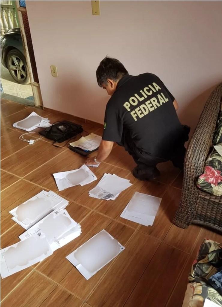 Polícia Federal faz apreensões na operação contra fraudadores de abono salarial em MG — Foto: Divulgação/PF