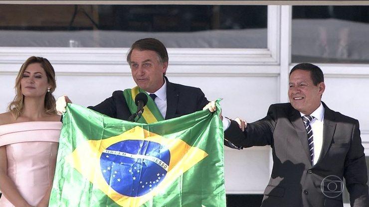 Em discurso, Bolsonaro diz que Brasil precisa deixar de lado a divisão ideológica