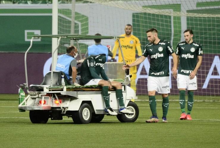 Gustavo Gómez saiu lesionado e fez muita falta para o Palmeiras — Foto: Marcos Ribolli