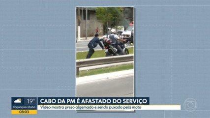 Cabo da PM é afastado após algemar rapaz detido e 'arrastá-lo' por avenida em São Paulo