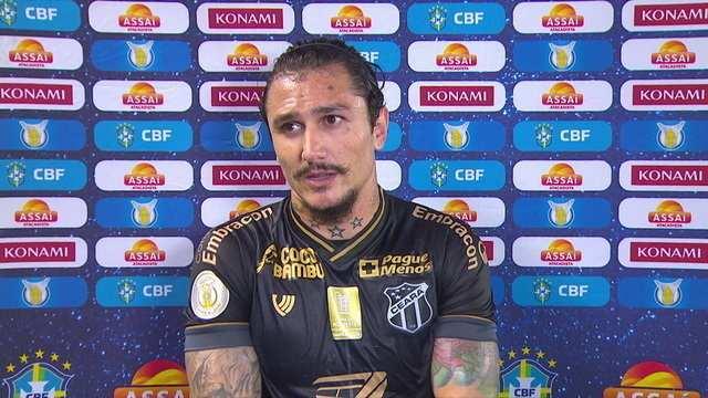 Vina fala do empate do Ceará com o Santos: "Buscamos o resultado em todo momento"