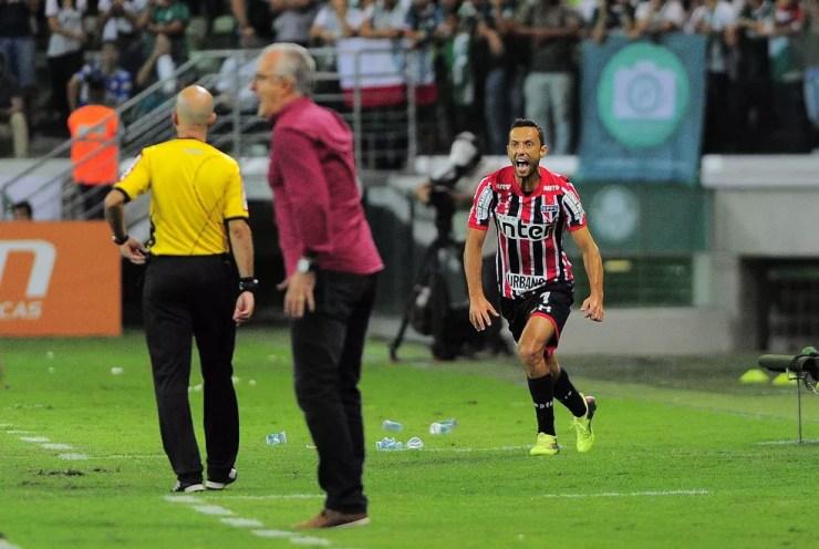 Dorival Júnior em seu último jogo como técnico do São Paulo — Foto: Marcos Ribolli