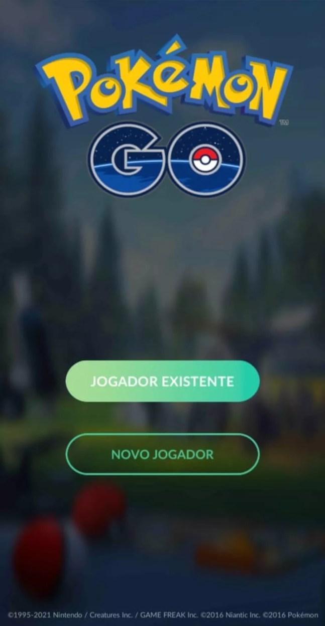 Pokémon GO instalado no smartphone, para começar a jogar é preciso criar uma conta nova ou acessar uma antiga — Foto: Reprodução