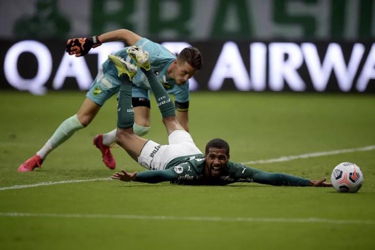 Wesley perde chance no primeiro tempo da partida entre Palmeiras e Defensa y Justicia — Foto: Staff Images/Conmebol