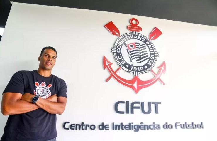 Fernando Lázaro está de volta ao Cifut do Corinthians — Foto: Rodrigo Coca / Ag.Corinthians