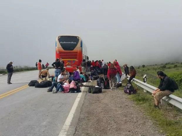 Turistas ficaram 26 horas esperando socorro na argentina (Foto: Edvaldo do Carmo/Arquivo Pessoal)