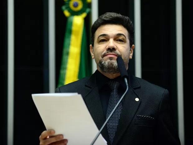 16/04 - Deputado Marco Feliciano  (PSC/SP) discursa durante sessão de discussão do processo de impeachment da presidente Dilma Rousseff no plenário da Câmara, em Brasília (Foto: Nilson Bastian/Câmara dos Deputados)