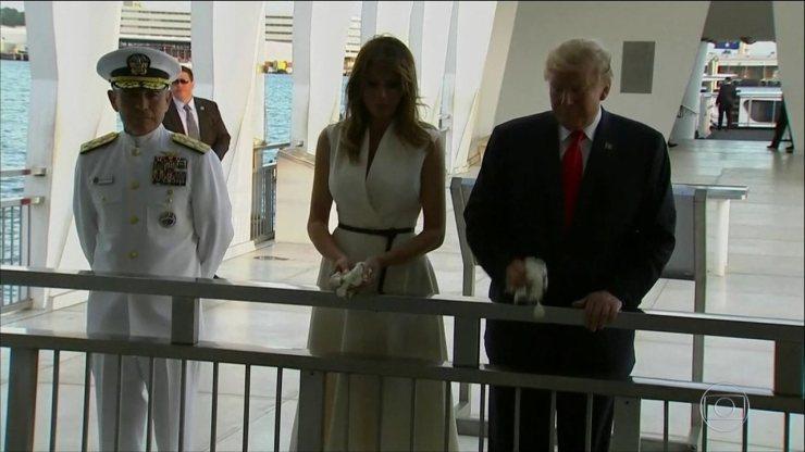 Donald Trump faz escala no Havaí antes de viagem para a Ásia