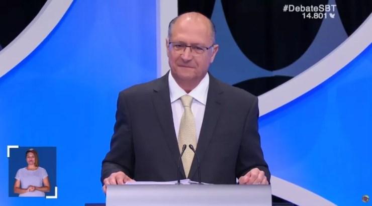 O candidato do PSDB à Presidência, Geraldo Alckmin, no debate do SBT — Foto: Reprodução