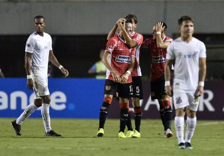Em 2019, Santos foi eliminado pelo River Plate-URU na primeira fase da Sul-Americana — Foto: Marcos Ribolli
