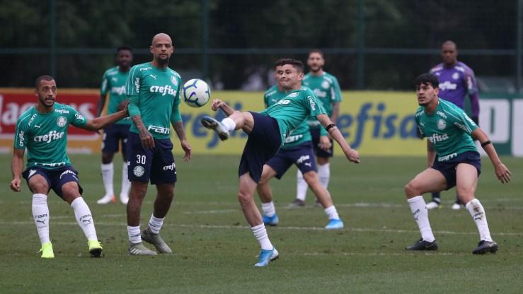 Cesar Greco/Ag Palmeiras/Divulgação_Time palmeirense encerrou preparação para o duelo com o rival Corinthians