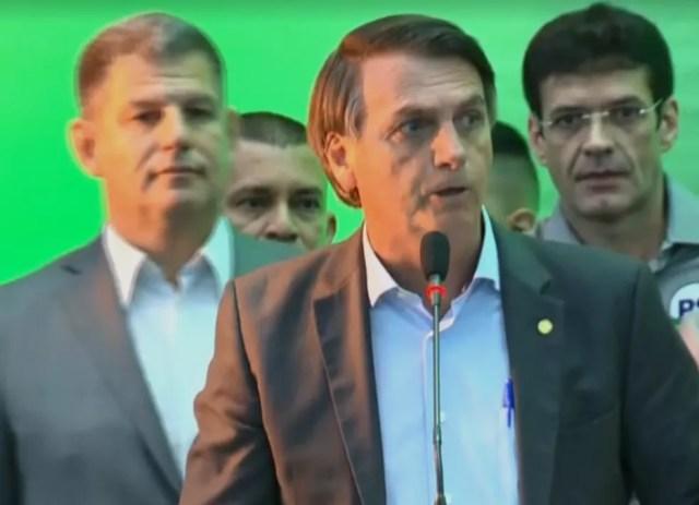 Jair Bolsonaro discursa em convenção do PSL (Foto: Reprodução/Globonews)