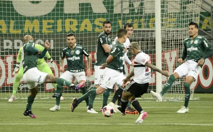 Palmeiras e São Paulo empataram a primeira final do Paulistão — Foto: Marcos Ribolli