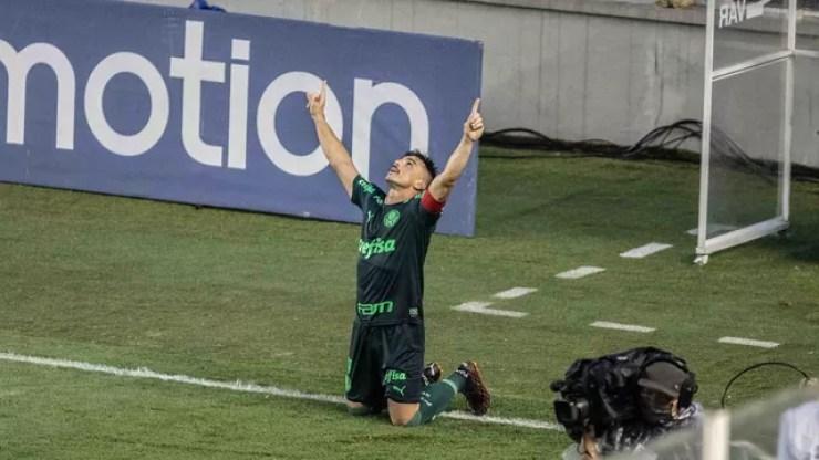 Willian festeja gol do Palmeiras