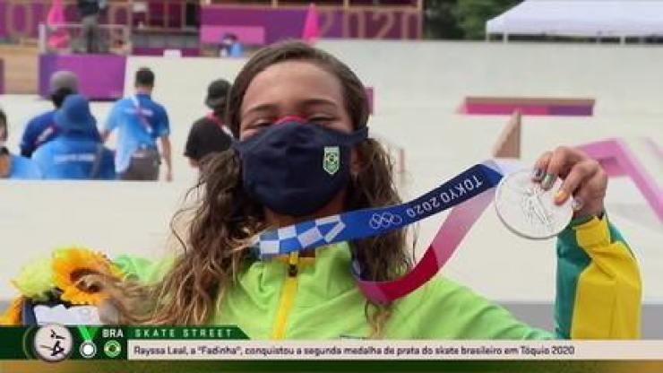Rayssa Leal, a "fadinha", comemora prata no skate nas Olimpíadas de Tóquio 2020 e diz: "Não desista dos seus sonhos"